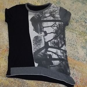Black, white & gray art style tshirt